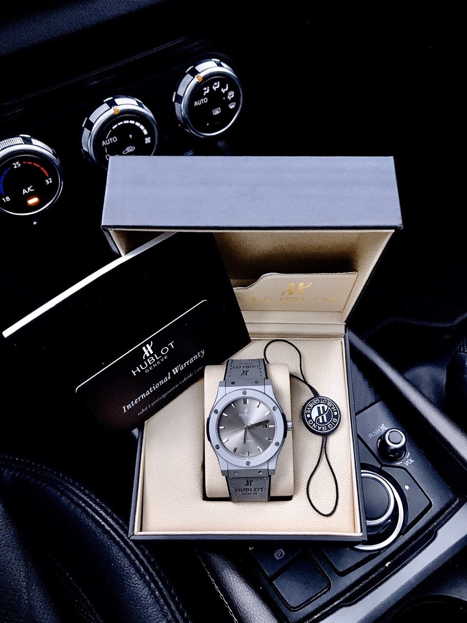 Đồng hồ nam Đồng hồ nam