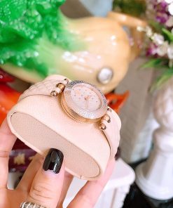 Đồng hồ nữ hàng hiệu