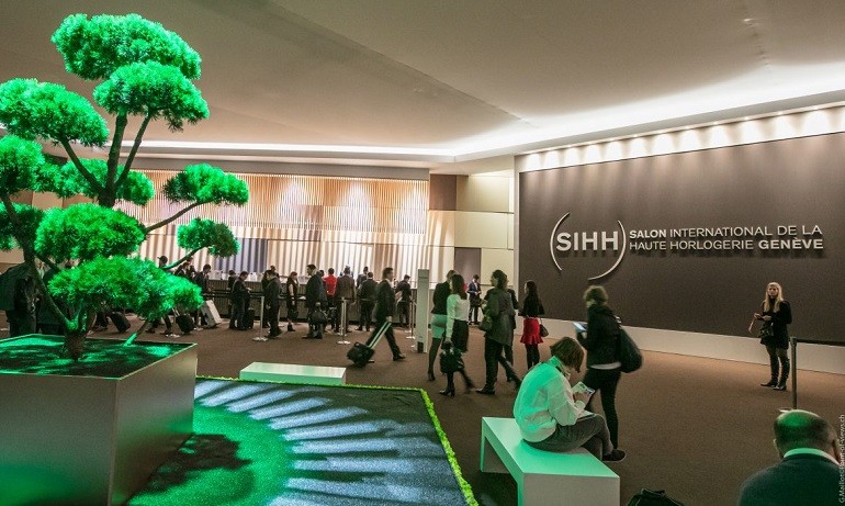 Đồng hồ replica