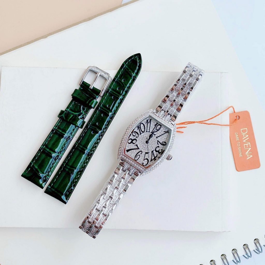 Đồng hồ Davena chính hãng của nước nào