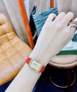 Đồng hồ Rolex nữ màu đỏ