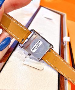 Đồng hồ Hermes mặt vuông
