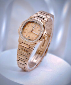 Đồng hồ Patek Philippe nữ Nautilus rose gold mặt vuông đính đá Fake cao cấp 32mm