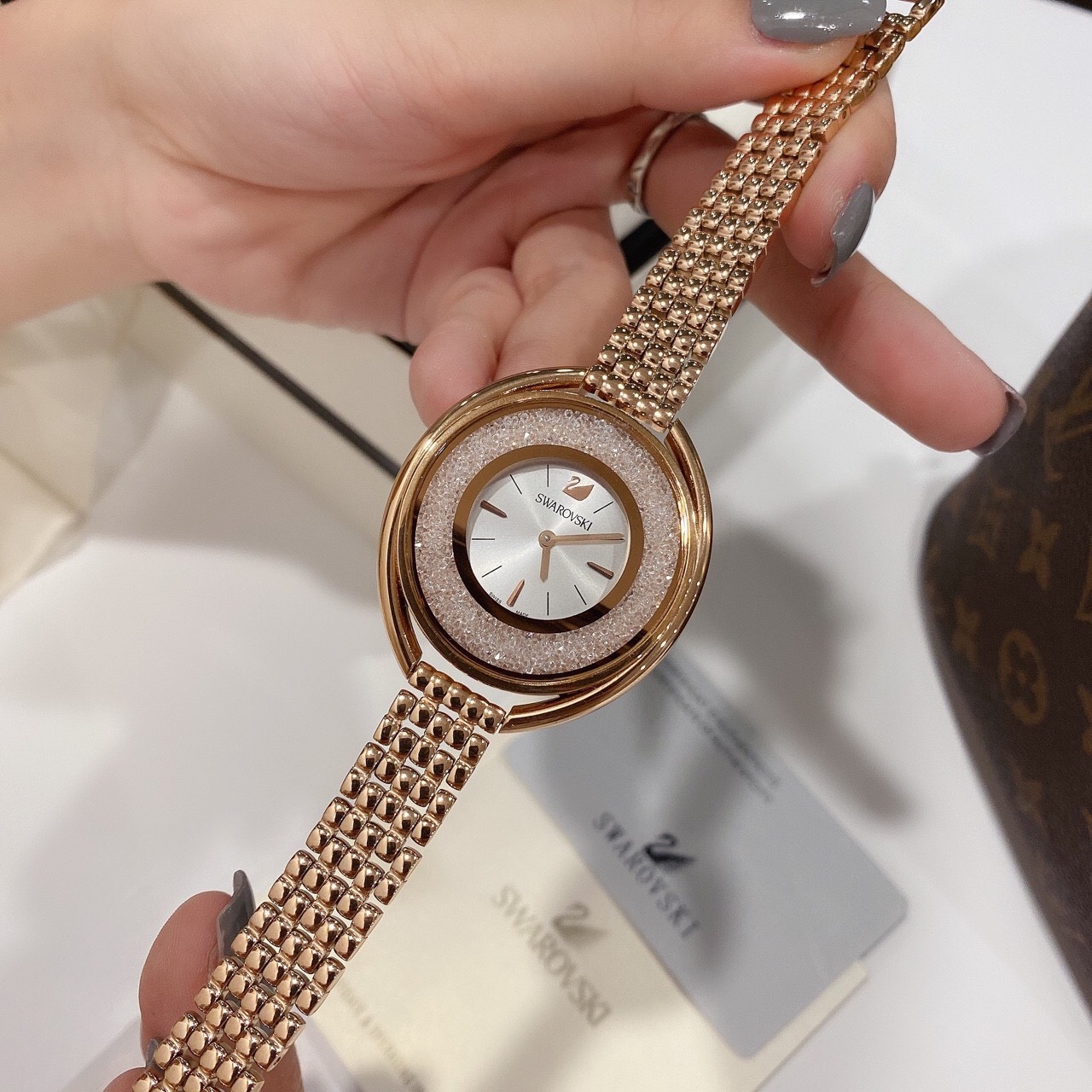 Đồng hồ Swarovski Đồng hồ Swarovski