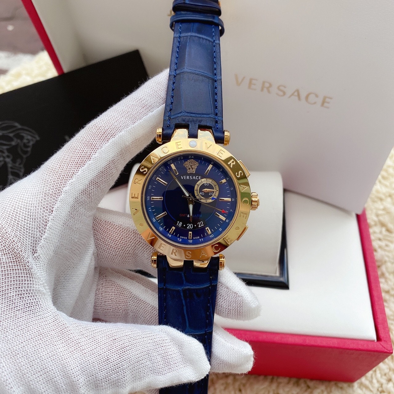 Đồng hồ Versace nam giá rẻ Đồng hồ Versace nam giá rẻ
