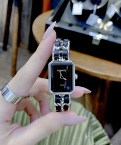 Đồng hồ Chanel nữ mặt chữ nhật