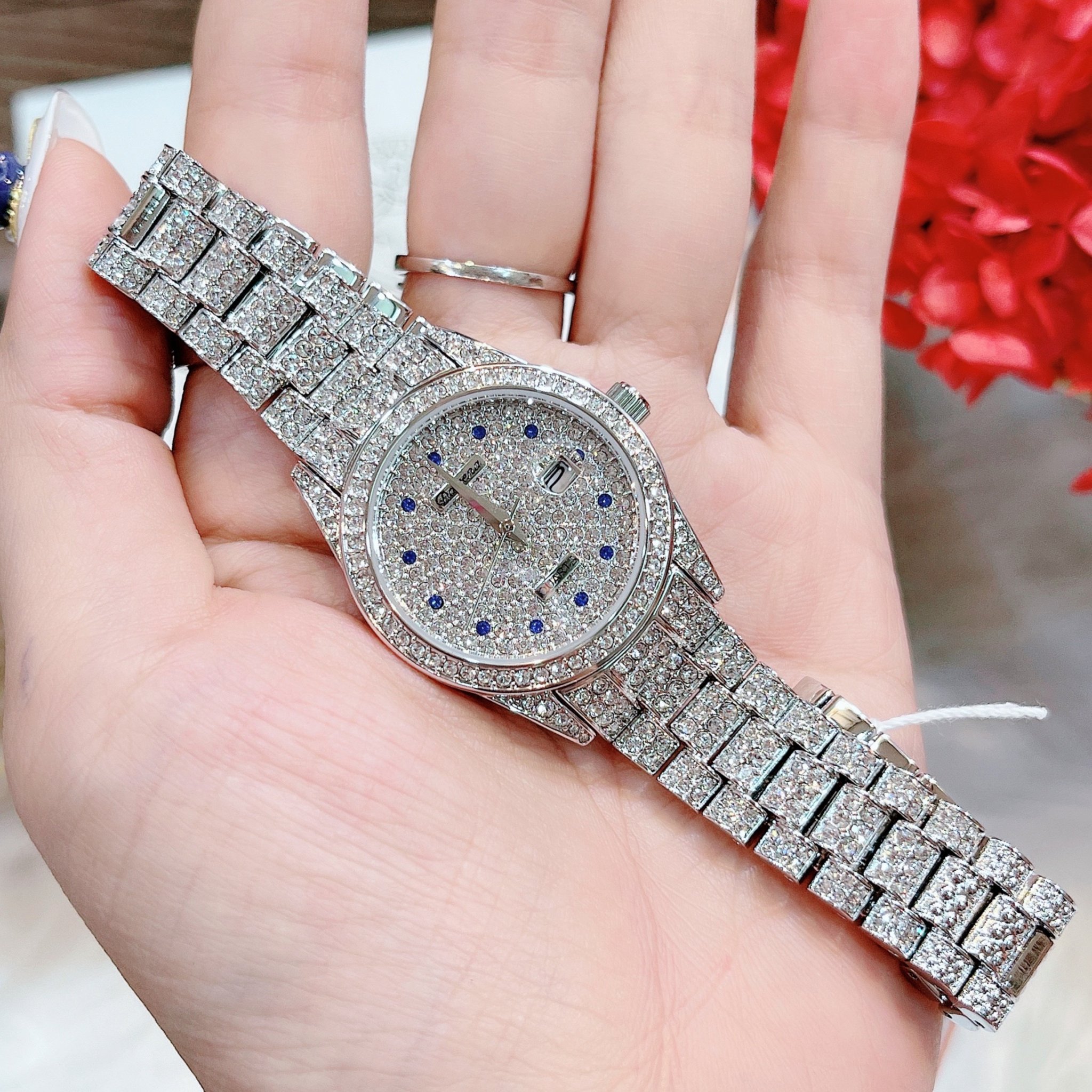 Đồng hồ Davena đính full đá swarovski Đồng hồ Davena đính full đá swarovski