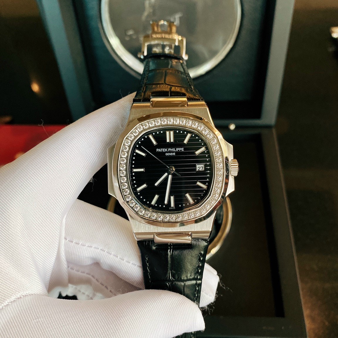 Đồng hồ Patek Philippe nam đính đá Đồng hồ Patek Philippe nam đính đá