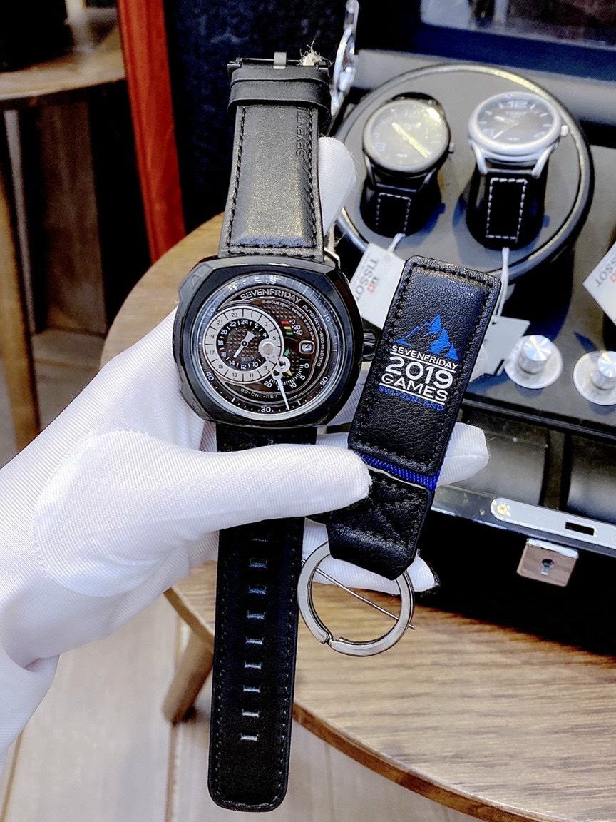 Đồng hồ SevenFriday nam dây da Đồng hồ SevenFriday nam dây da