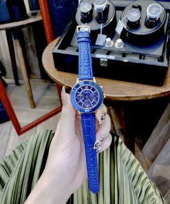 Đồng hồ Swarovski nữ dây da màu xanh dương