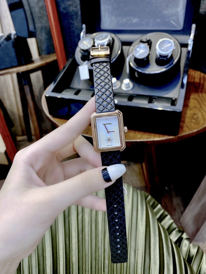 Đồng hồ Chanel nữ dây da Đồng hồ Chanel nữ dây da