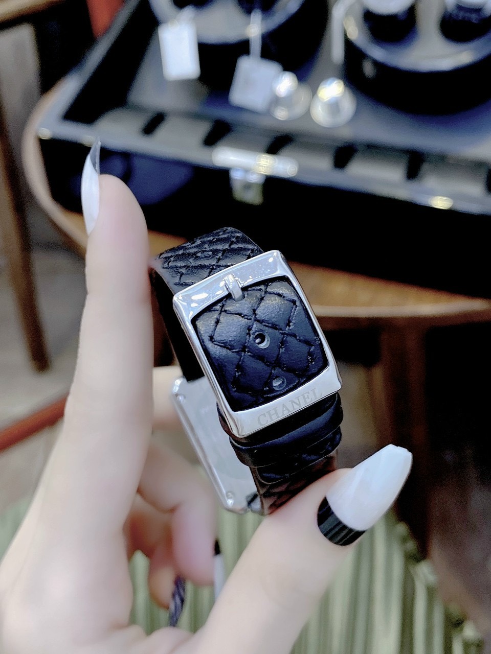 Đồng hồ Chanel nữ giá rẻ Đồng hồ Chanel nữ giá rẻ