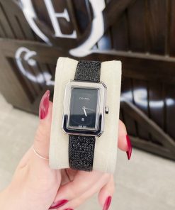 Đồng hồ Chanel nữ mặt chữ nhật