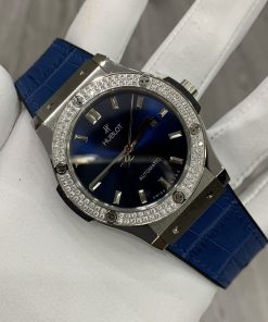 Đồng hồ Hublot nữ màu xanh