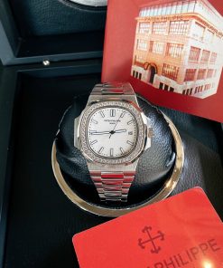 Đồng hồ Patek Philippe Nautilus