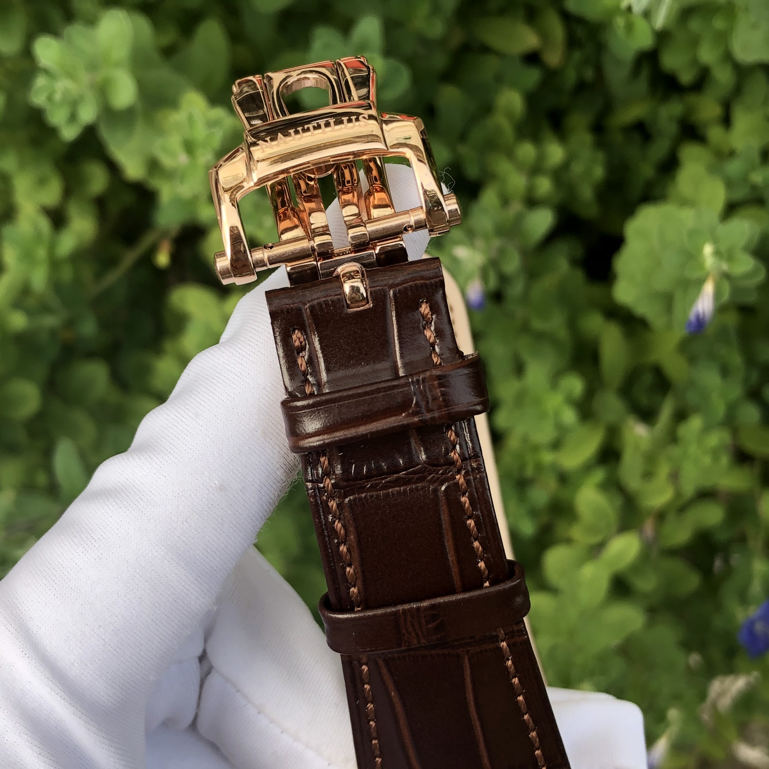 Đồng hồ Patek Philippe dây da màu nâu Đồng hồ Patek Philippe dây da màu nâu