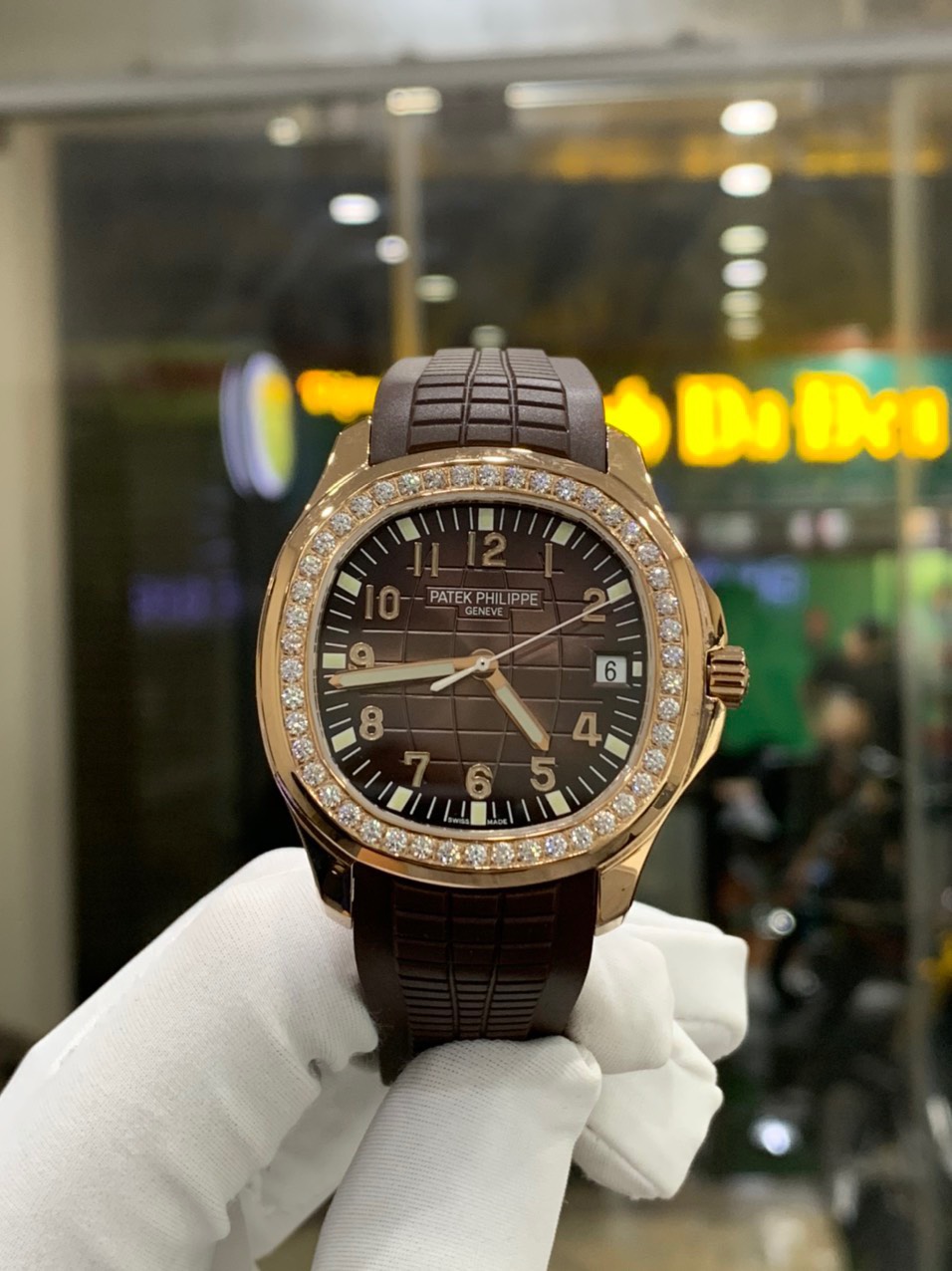 Đồng hồ Patek Philippe nam đính đá Đồng hồ Patek Philippe nam đính đá