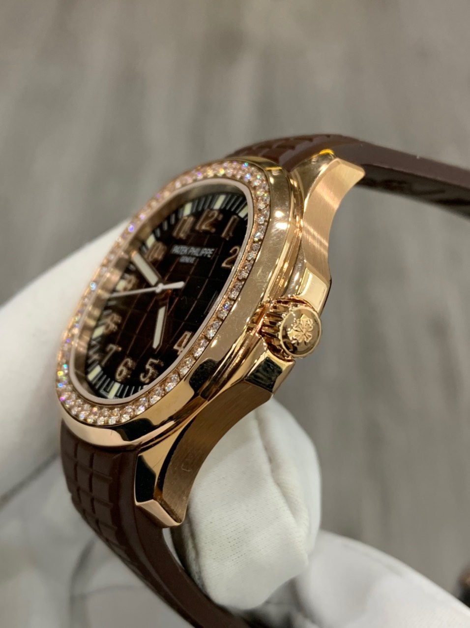 Đồng hồ Patek Philippe nam siêu cấp Đồng hồ Patek Philippe nam siêu cấp