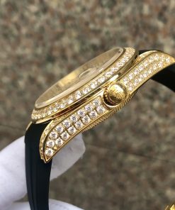 Đồng hồ Rolex đính đá