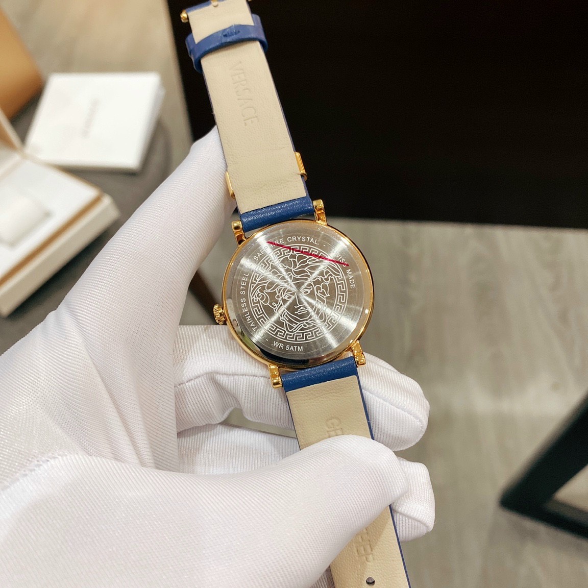 Đồng hồ Versace nữ giá rẻ Đồng hồ Versace nữ giá rẻ