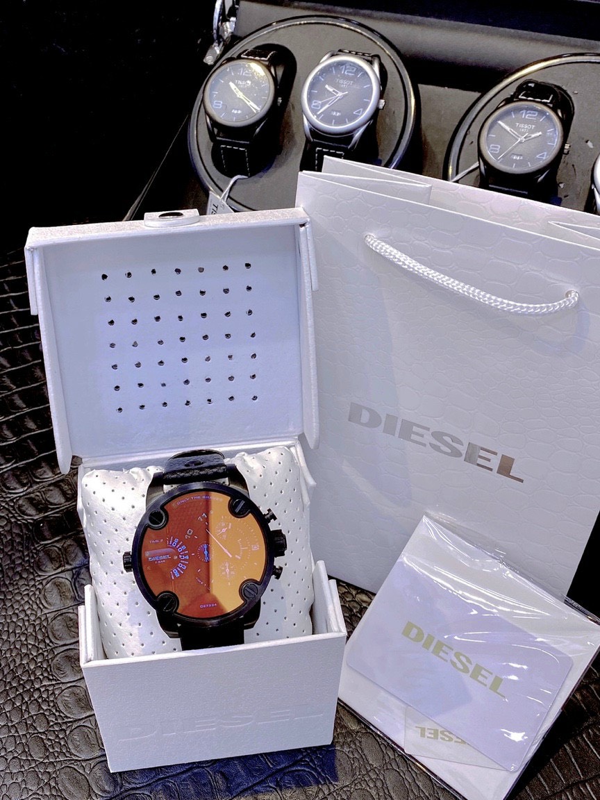 Đồng hồ Diesel DZ7334 Đồng hồ Diesel DZ7334