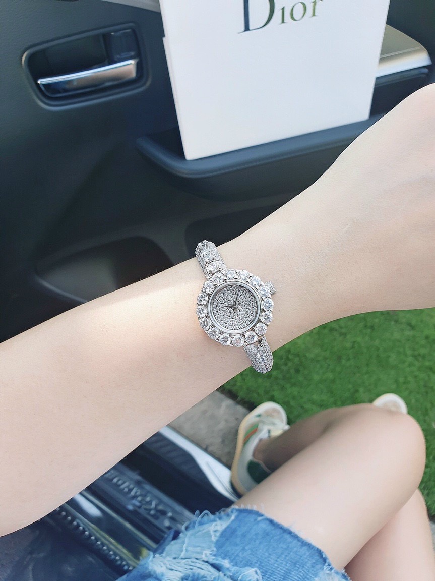 Đồng hồ Dior nữ dây kim loại Đồng hồ Dior nữ dây kim loại