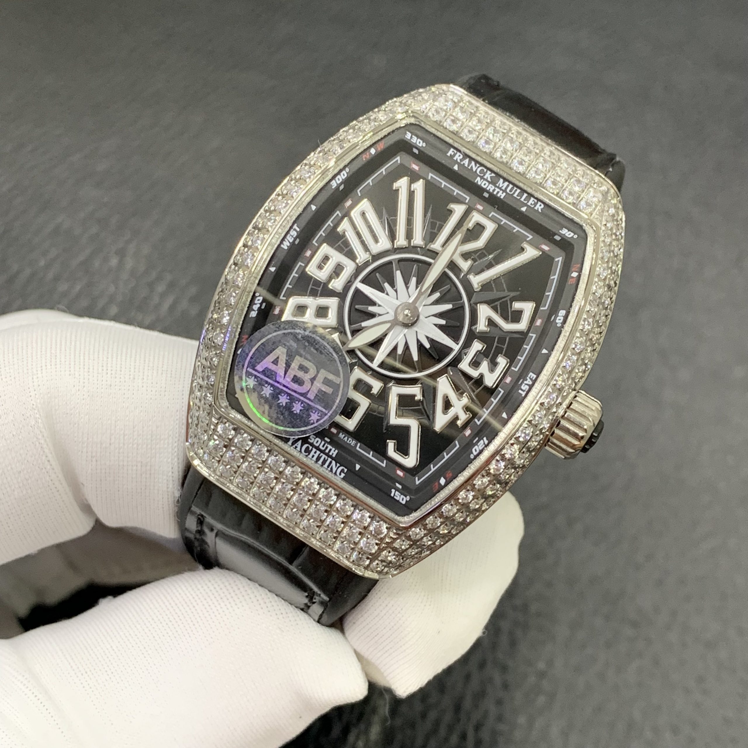 Đồng hồ Franck Muller V32 Đồng hồ Franck Muller V32