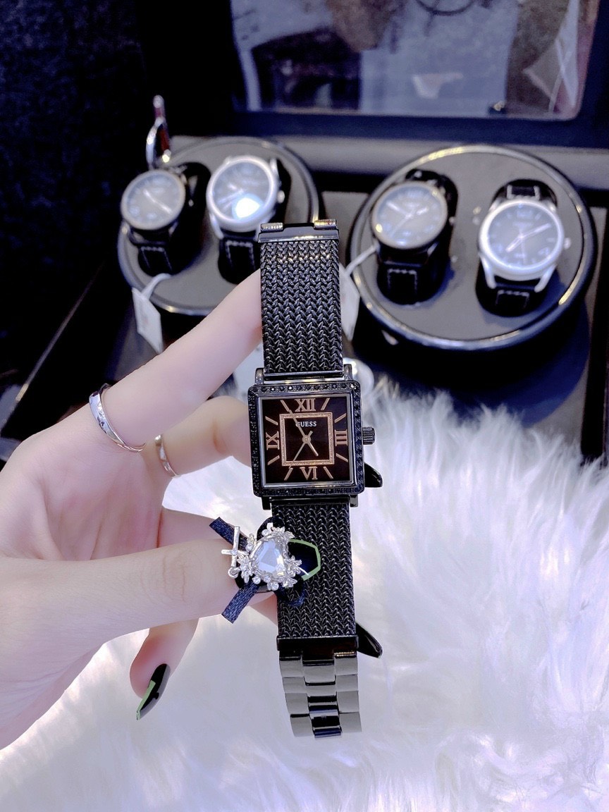 Đồng hồ Guess W0826L4 Đồng hồ Guess W0826L4