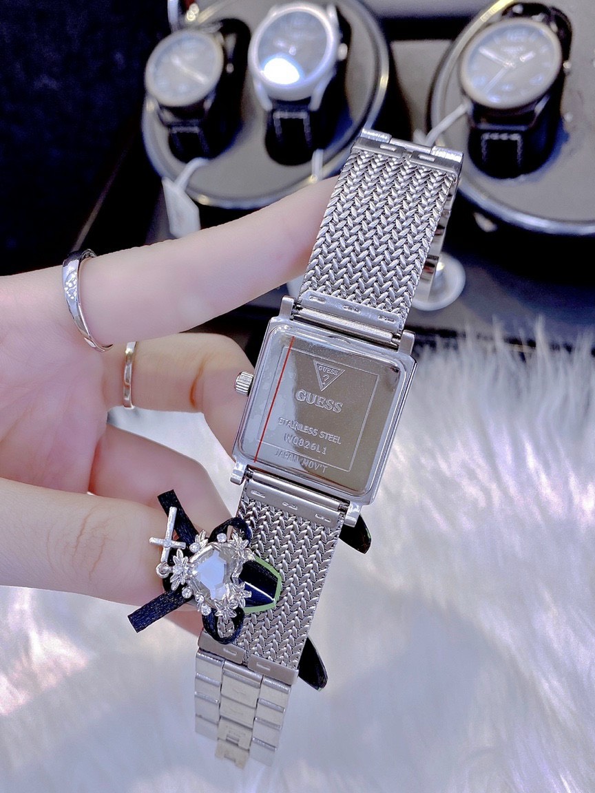 Đồng hồ Guess giá rẻ Đồng hồ Guess giá rẻ