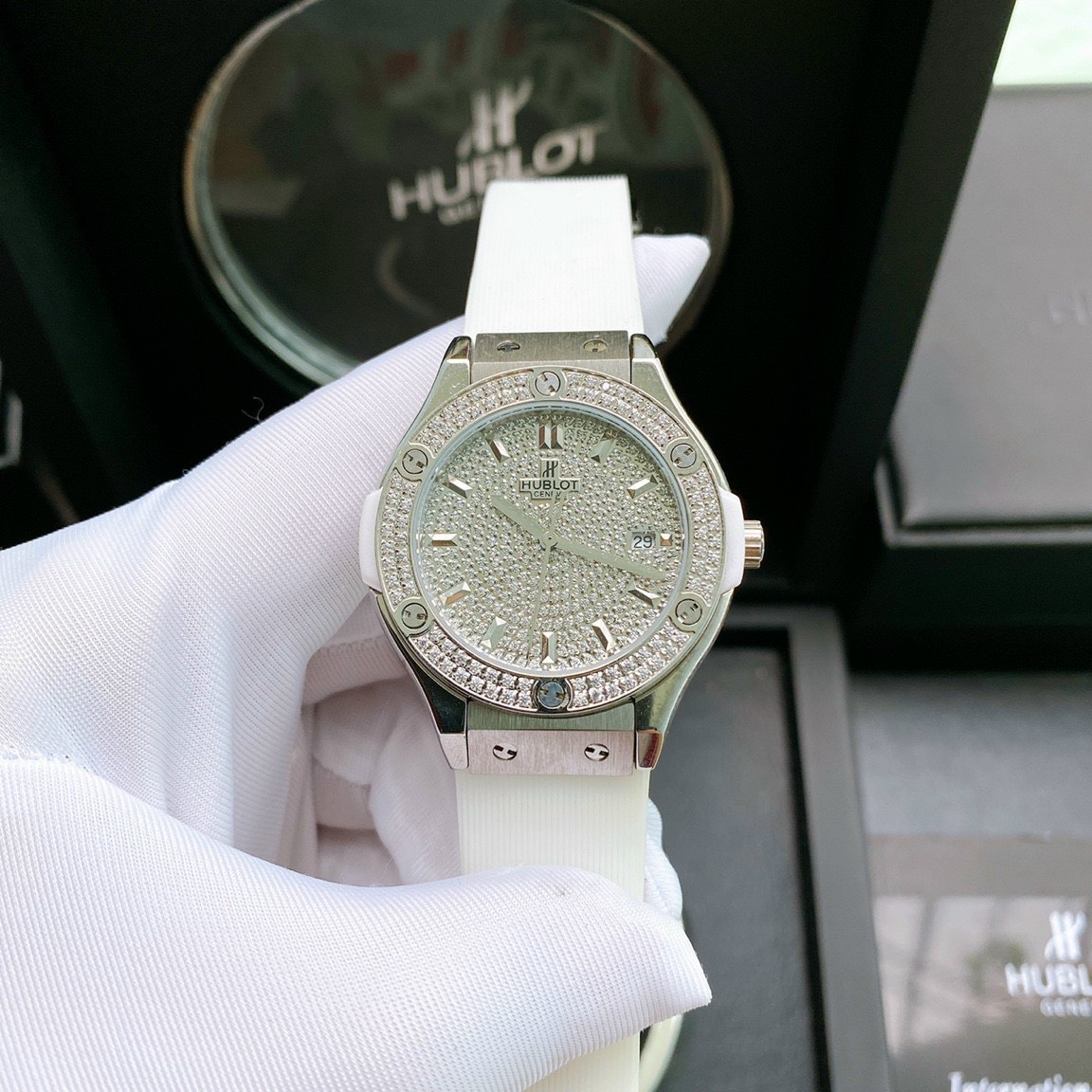 Đồng hồ Hublot Classic Fusion Đồng hồ Hublot Classic Fusion