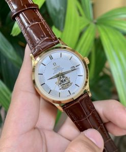 Đồng hồ Omega