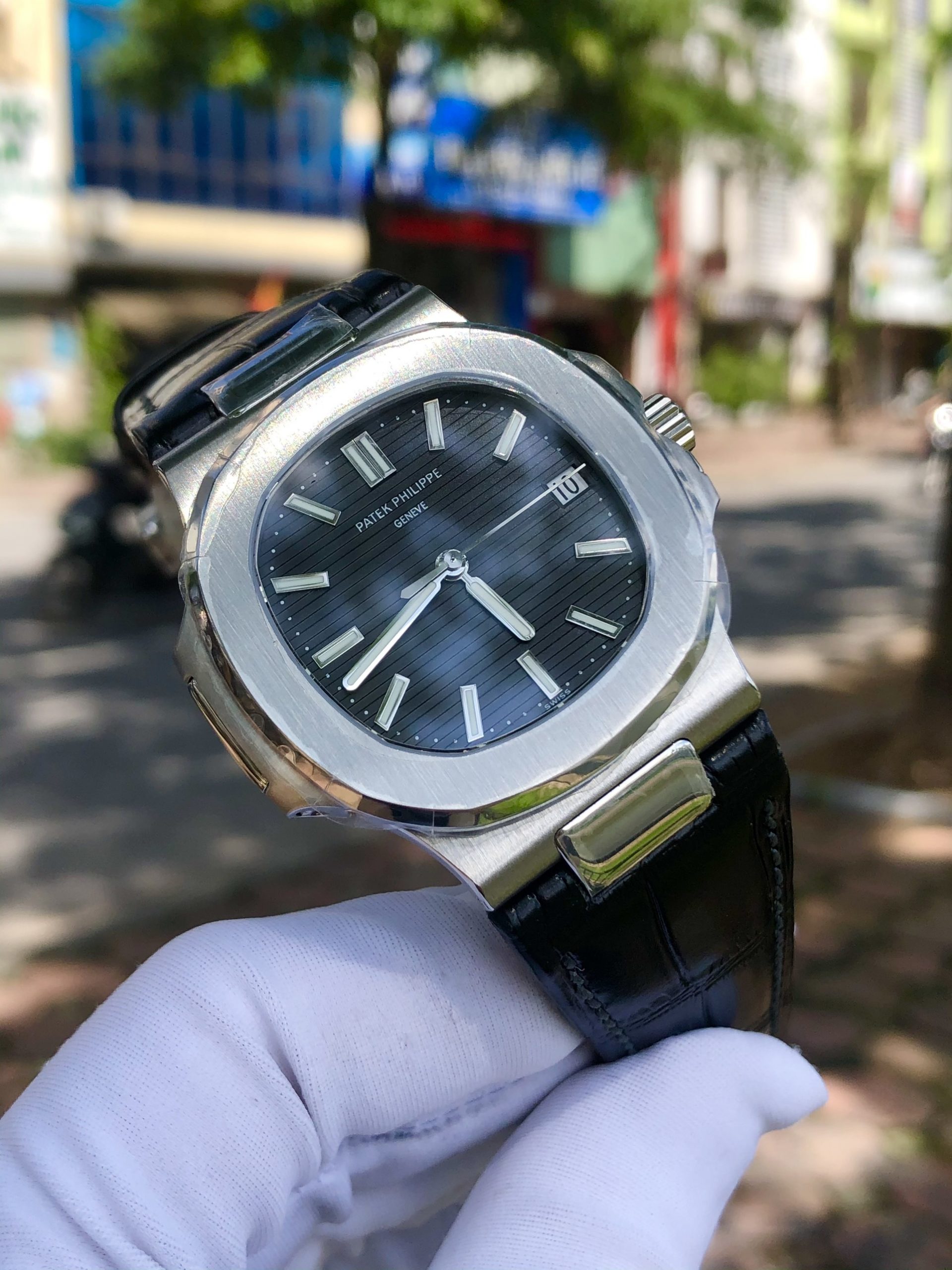 Đồng hồ Patek Philippe Nautilus Đồng hồ Patek Philippe Nautilus