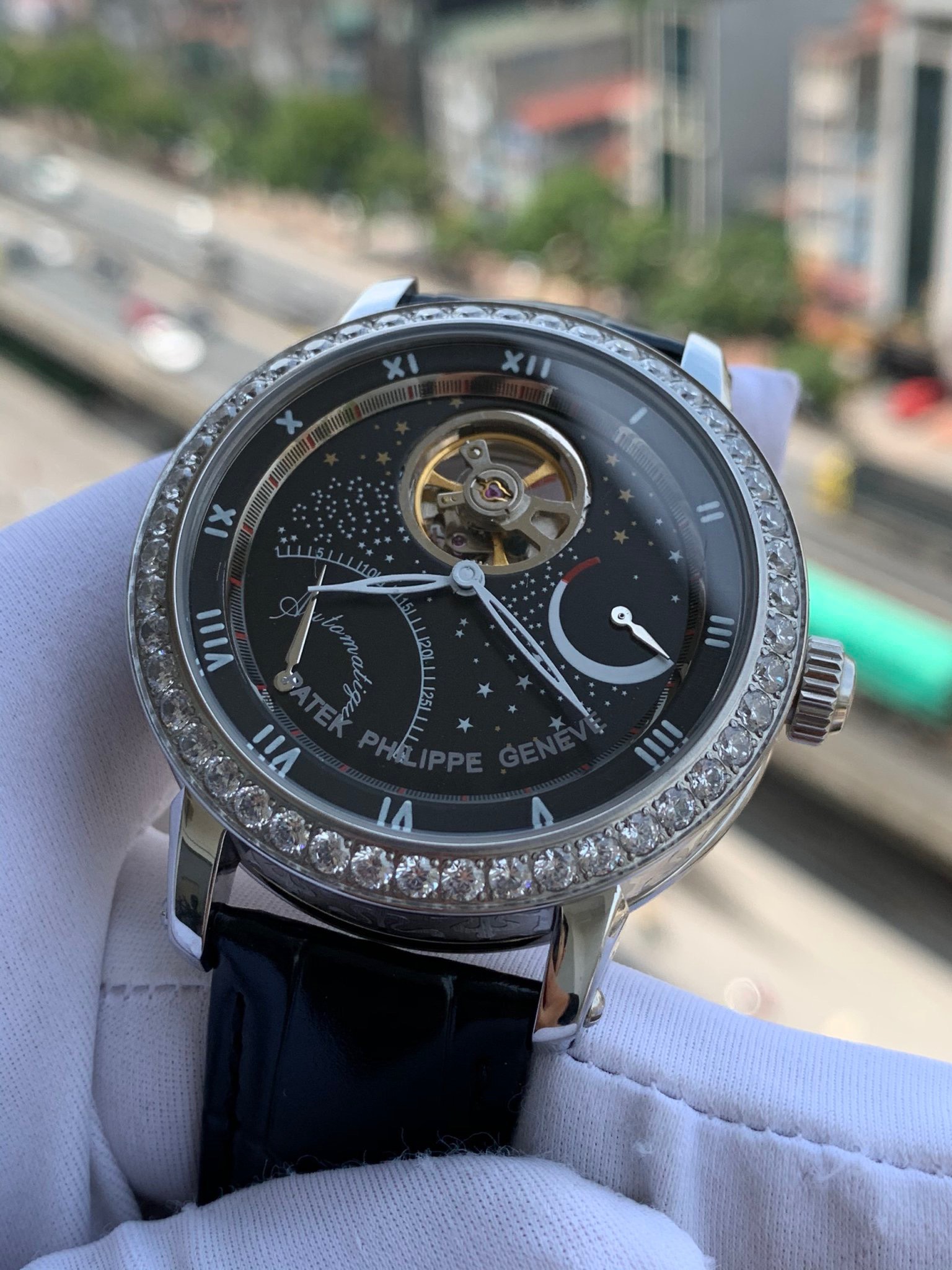 Đồng hồ Patek Philippe cơ lộ máy Đồng hồ Patek Philippe cơ lộ máy