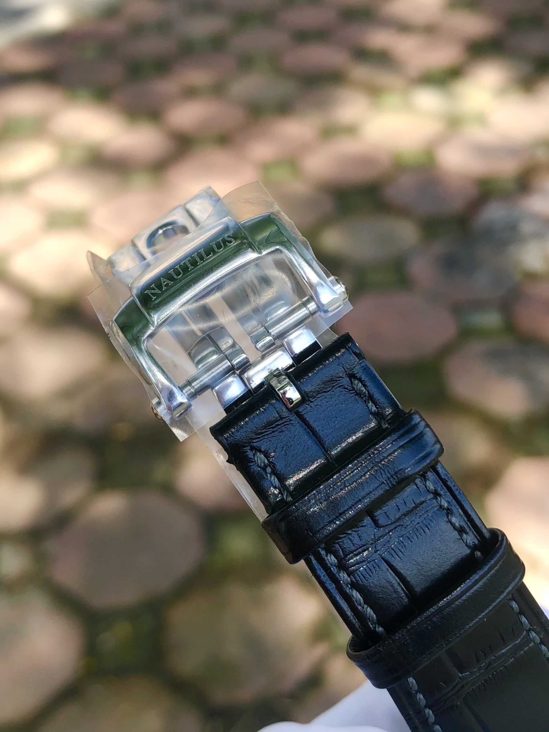 Đồng hồ Patek Philippe nam dây da màu đen Đồng hồ Patek Philippe nam dây da màu đen