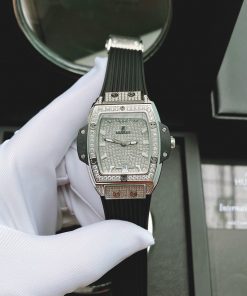Đồng hồ Hublot dây cao su màu đen