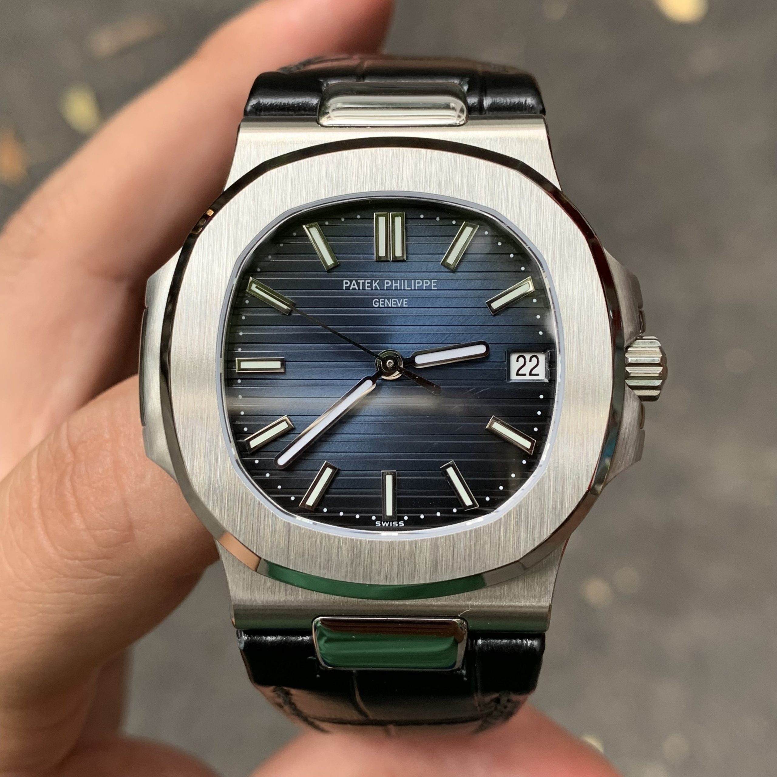 Đồng hồ Patek Philippe Nautilus replica 11 Đồng hồ Patek Philippe Nautilus replica 11