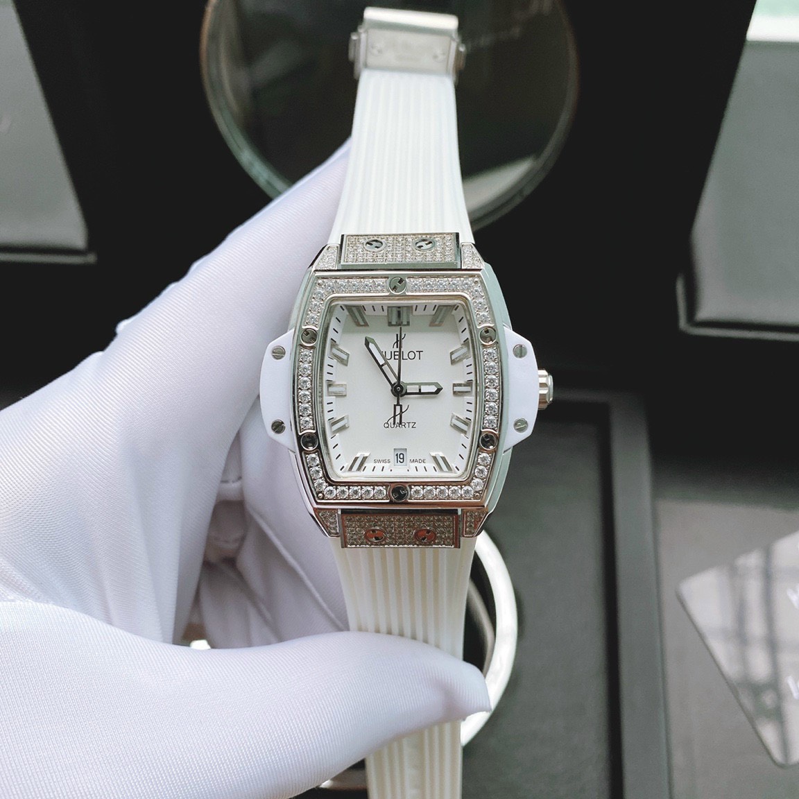 Đồng hồ nữ dây cao su Hublot Đồng hồ nữ dây cao su Hublot