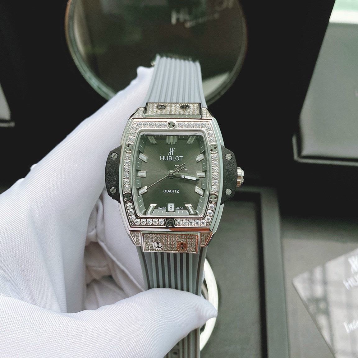 Đồng hồ nữ siêu cấp Hublot Đồng hồ nữ siêu cấp Hublot