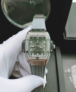 Đồng hồ Hublot dây cao su màu xám