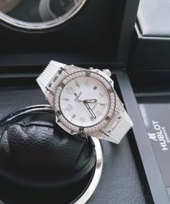 Đồng hồ Hublot nữ đính đá
