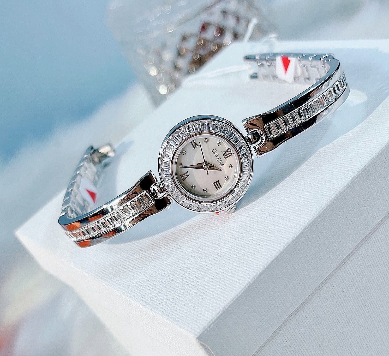 Đồng hồ nữ chính hãng Davena Đồng hồ nữ chính hãng Davena