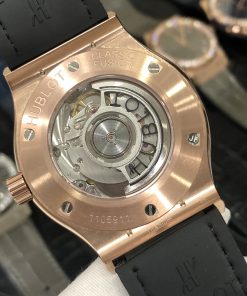 Đồng hồ Hublot Automatic thụy sỹ SW300