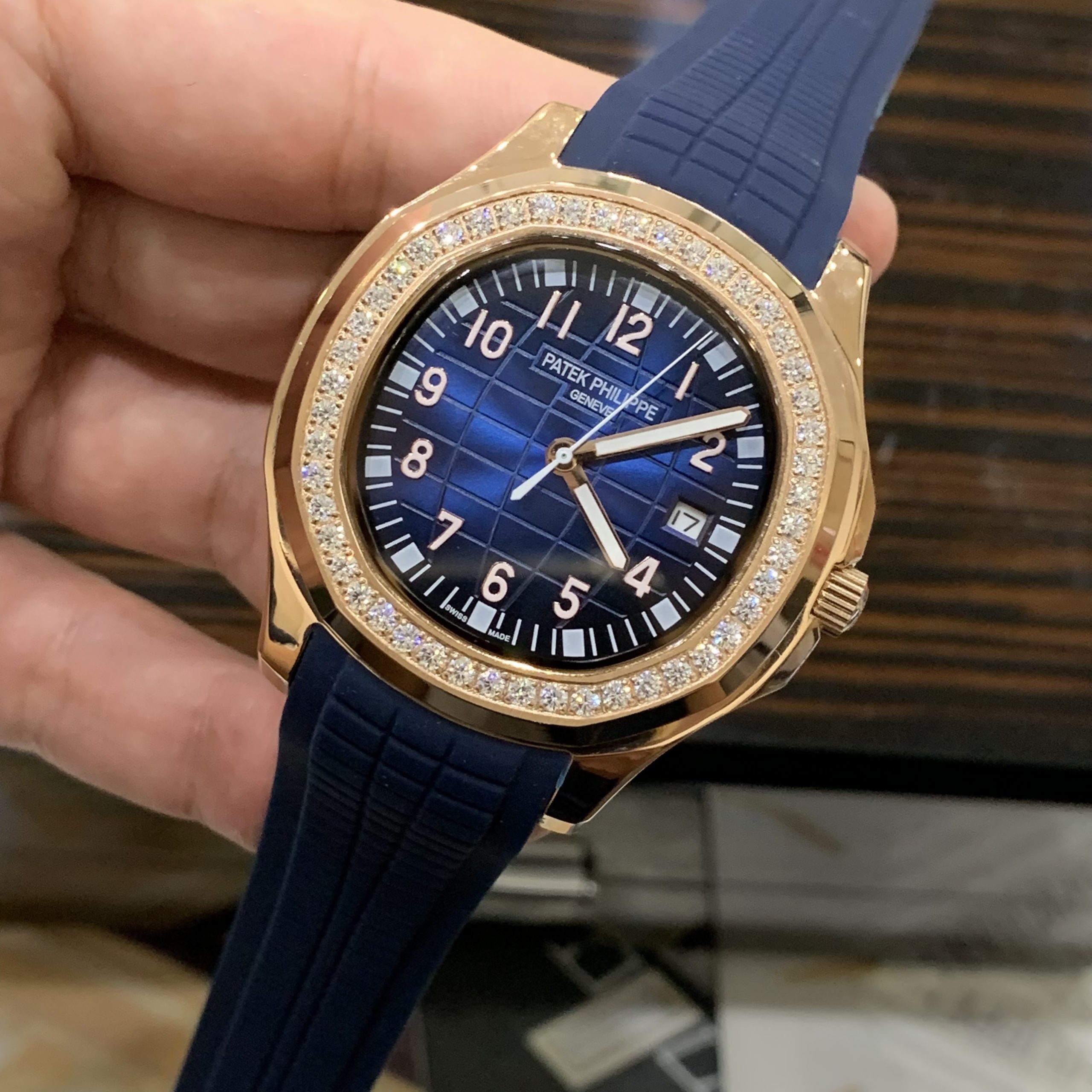 Đồng hồ Patek Philippe đính đá Đồng hồ Patek Philippe đính đá