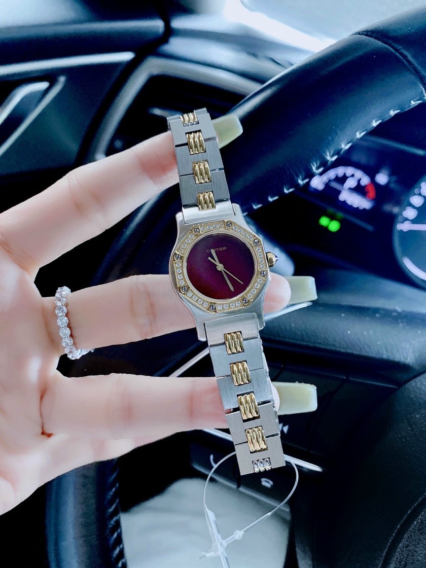Đồng hồ Cartier nữ dây kim loại Đồng hồ Cartier nữ dây kim loại
