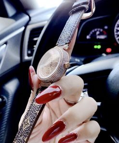 Đồng hồ Louis Vuitton nữ dây da