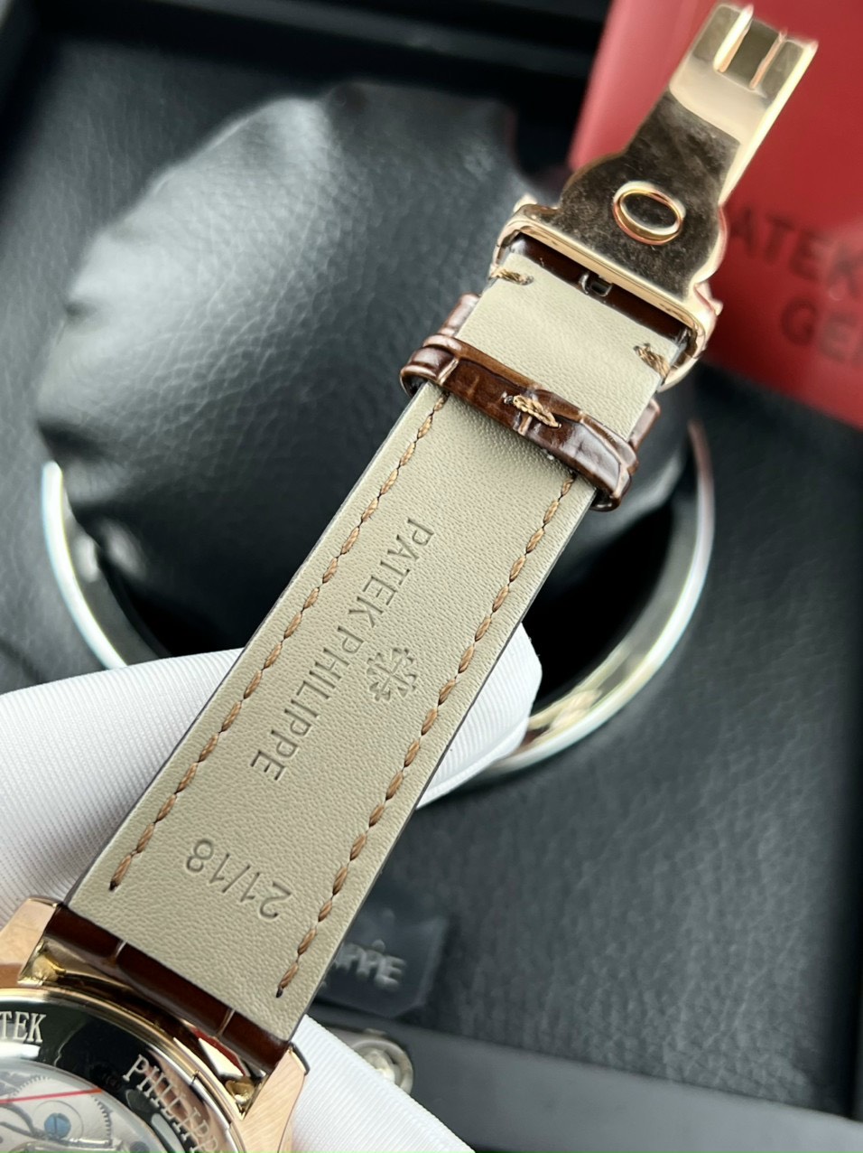 Đồng hồ Patek Philippe fake 11 Đồng hồ Patek Philippe fake 11