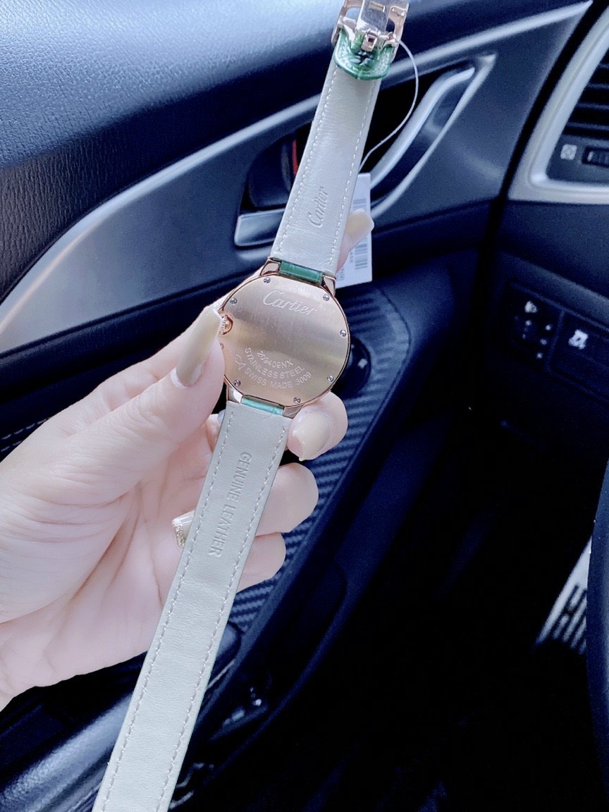 Đồng hồ Cartier giá rẻ Đồng hồ Cartier giá rẻ