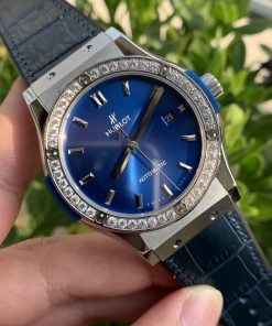 Đồng hồ Hublot ZF màu xanh than