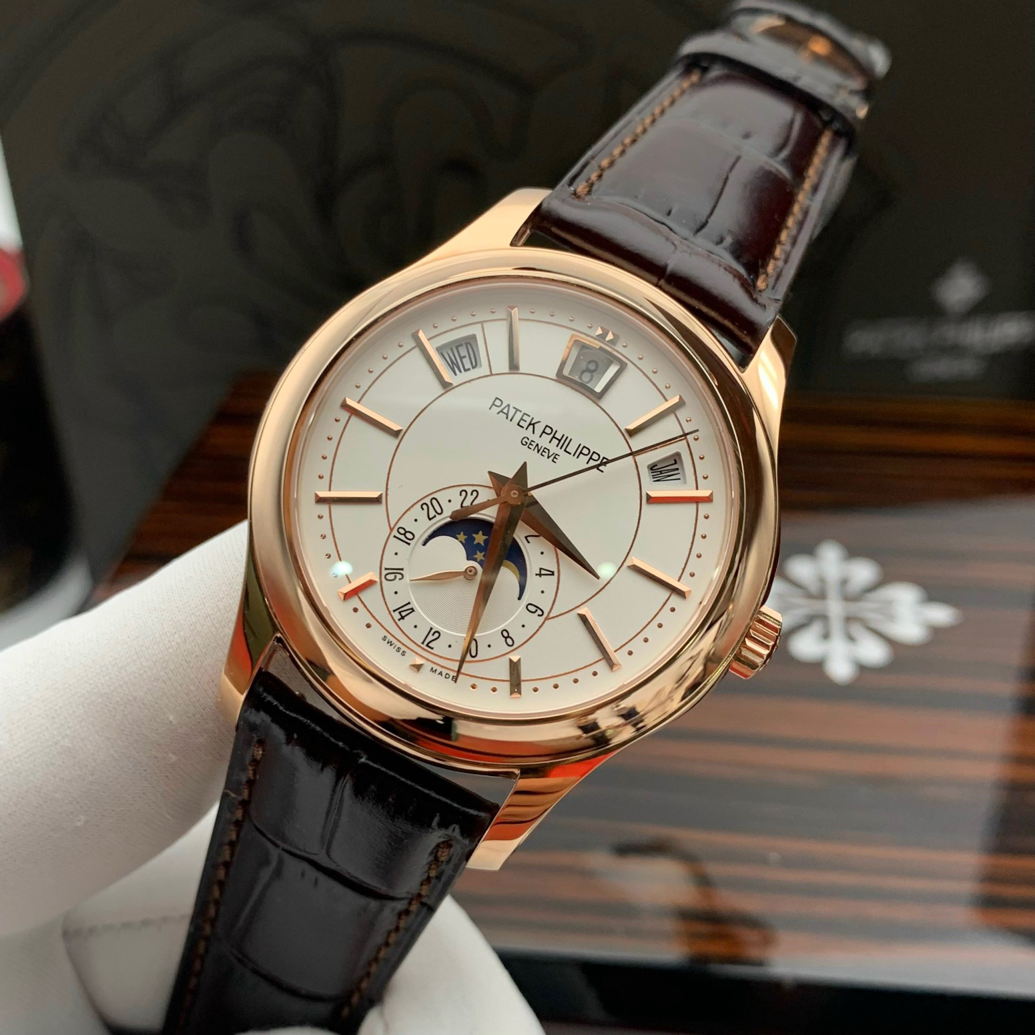 Đồng hồ Patek Philippe replica 11 Đồng hồ Patek Philippe replica 11