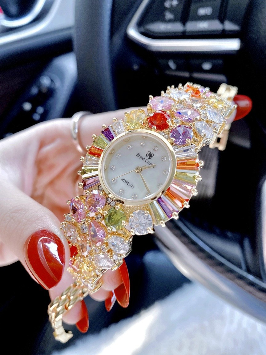 Đồng hồ Royal Crown đính đá Đồng hồ Royal Crown đính đá